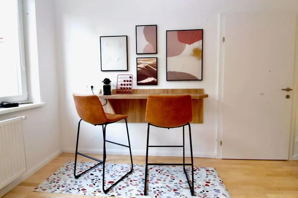Apartment Central Vienna Charm - Comfortable 3-Br Stay