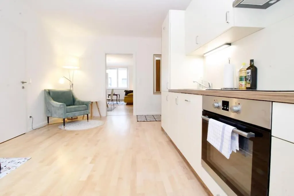 Central Vienna Charm - Comfortable 3-Br Stay Apartmán